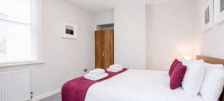如斯派斯服务式公寓-斯特林公馆(Roomspace Serviced Apartments - Sterling House)图片