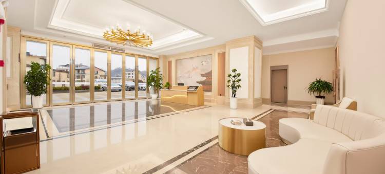 非繁云居酒店(贵阳白云区云泰广场店)图片