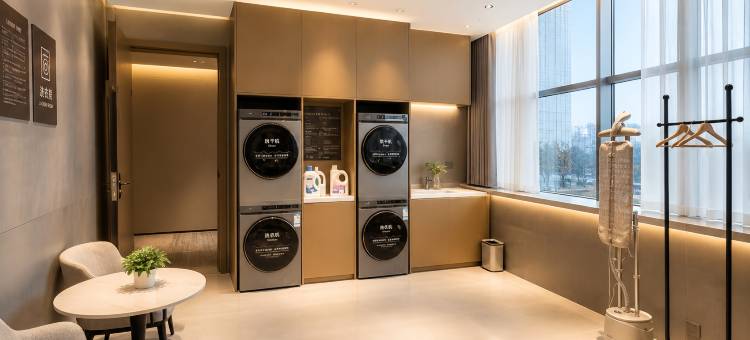 南昌童园国际酒店(艾溪湖湿地公园鱼尾洲地铁站店)图片