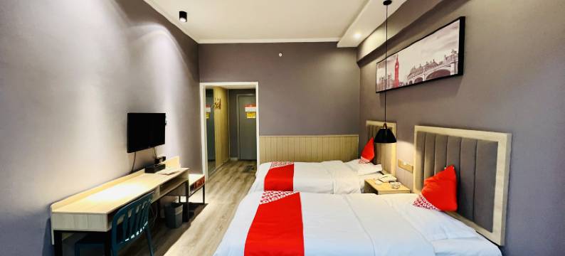 华悦时尚酒店(巩义新华北路大宋美食城店)图片