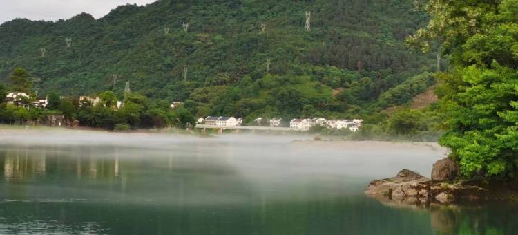 闲潭拾光民宿(桃花潭景区店)图片