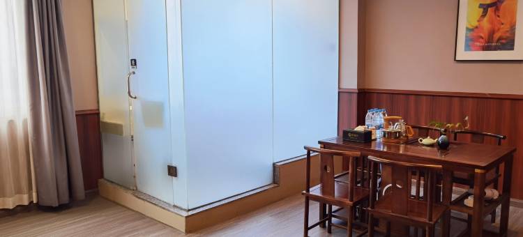 派酒店(中山小榄高铁站东升国宴店)图片