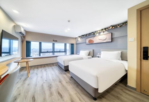 Jinghu Inn (Shaoxing Yangjiang West Road Gymnasium)Hotel Overview