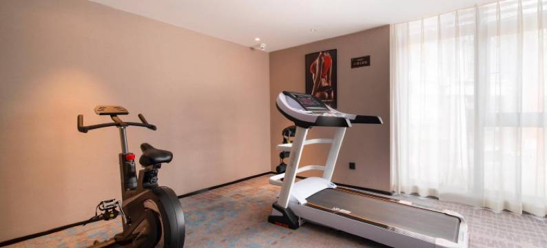 悦然·嘉酒店(乐山高铁站世豪广场店)图片