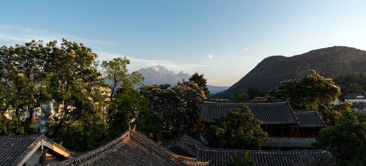 丽江嵌雪楼酒店图片