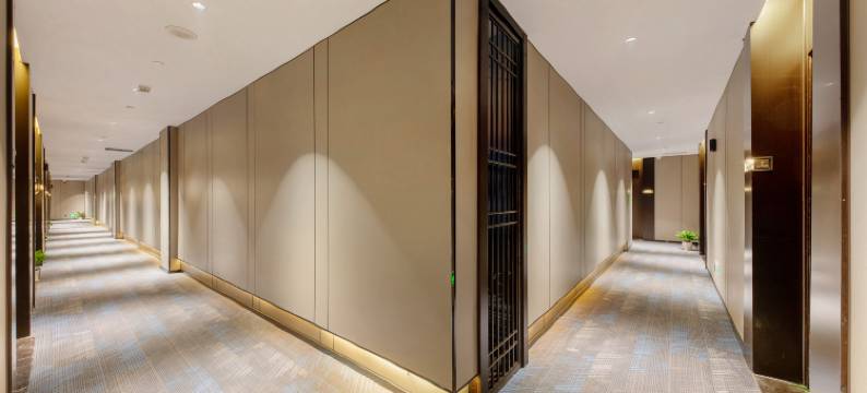 深圳艾威酒店(宝安体育馆坪洲地铁站店)图片