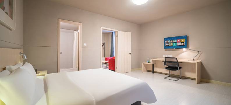 加荔酒店(观山湖公园贵阳一中店)图片