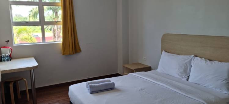 OYO 90901 Santai 莫日布酒店(OYO 90901 Santai Morib Hotel)图片