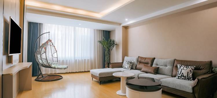 临河大酒店(巴彦淖尔高铁站维多利摩尔城店)图片