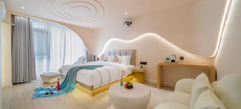 楚雄梦菲斯艺宿酒店(彝人古镇店)图片