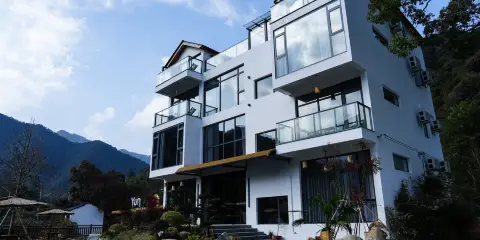 三清山溪雲間民宿