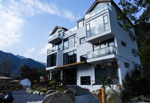 三清山溪云间民宿外景图