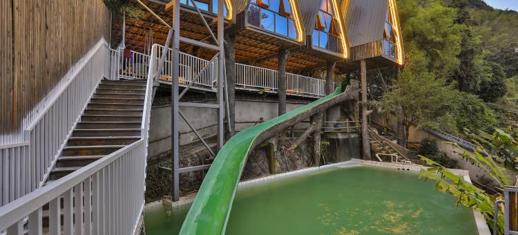 竹尖上的树屋民宿图片