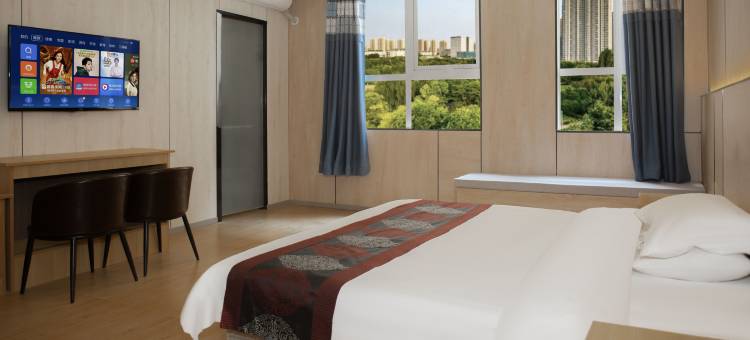 云绯酒店(郑州新郑机场恩平湖地铁站店)图片