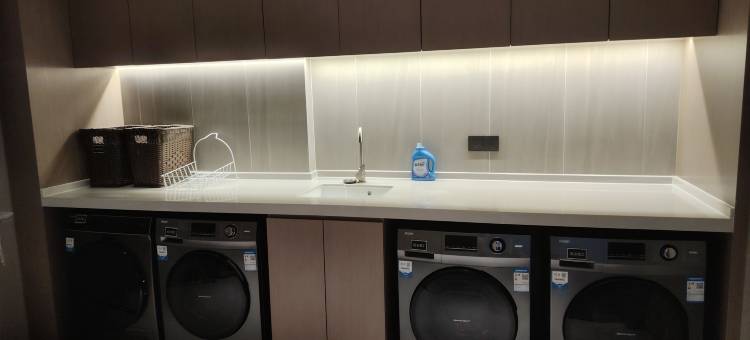 蛤游电竞酒店(佛罗伦萨小镇店)图片