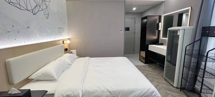 网鱼电竞酒店(天津东丽复悦里店)图片