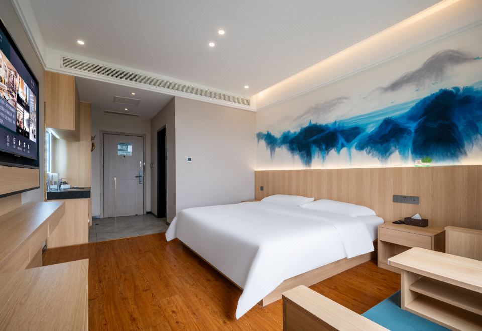  Hotel Overview