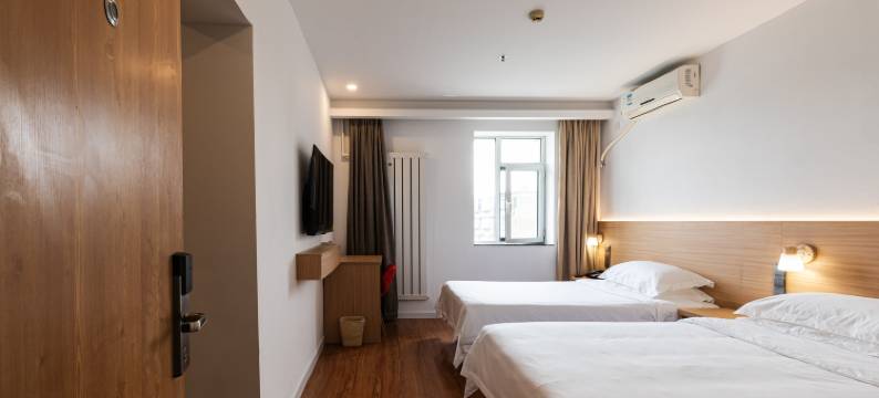 九格玥程酒店(云飞街凌河夜市店)图片