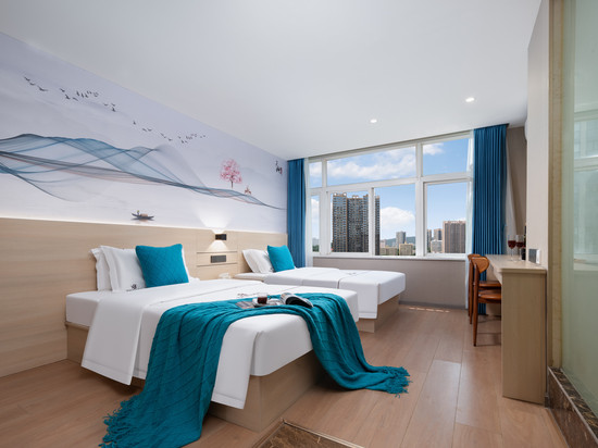 宝丽星空酒店(华中师范大学虎泉地铁站店)