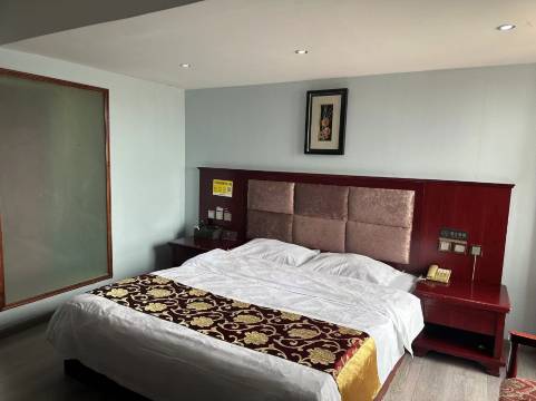 盈江财富主题酒店