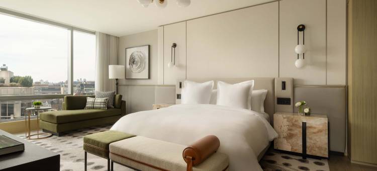 多伦多约克维尔四季酒店(Four Seasons Hotel Toronto)图片