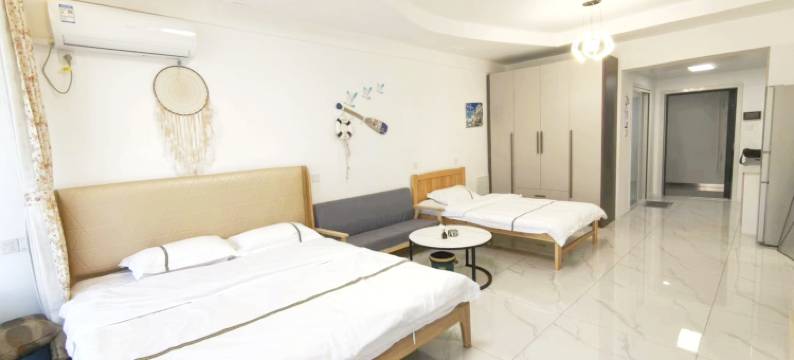 航海公园海景民宿(东北中交城店)图片