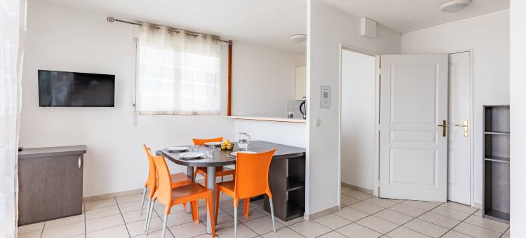 托农巴恩斯经典城市公寓酒店(Appart'City Classic Thonon les Bains)图片