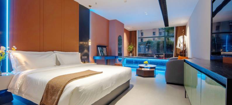 W悦枫酒店(长沙五一广场琴岛演艺中心店)图片