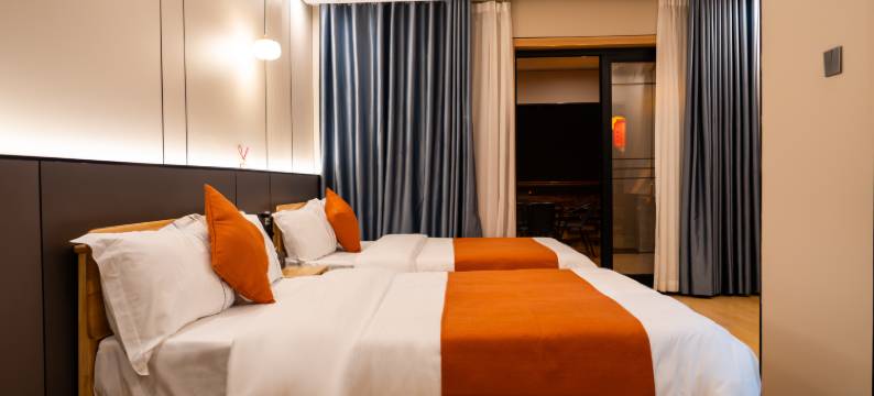 芙蓉镇云栖·Life轻奢设计美宿(芙蓉镇景区大瀑布店)图片