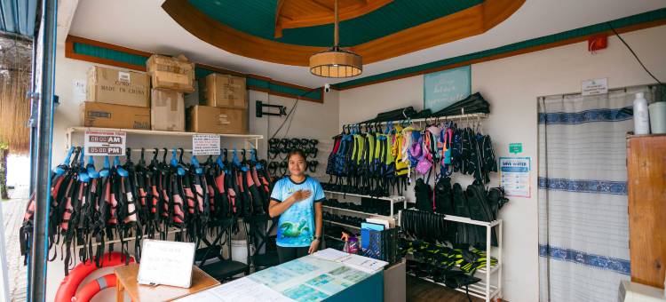 澎湖湾酒店墨宝宿务(Pescadores Suites Moalboal)图片