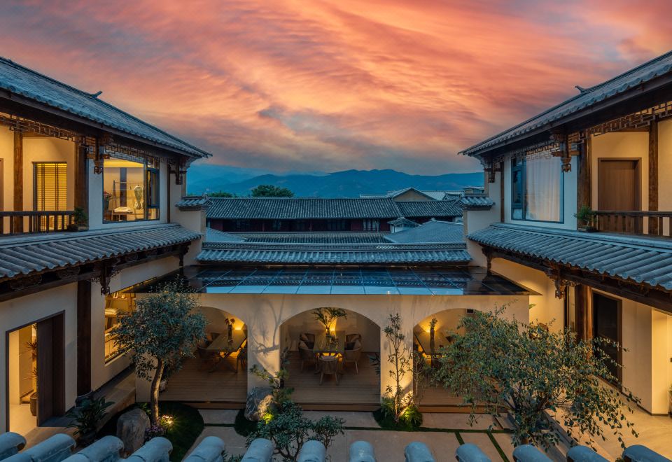 Shaxi MoYeHomestay over view