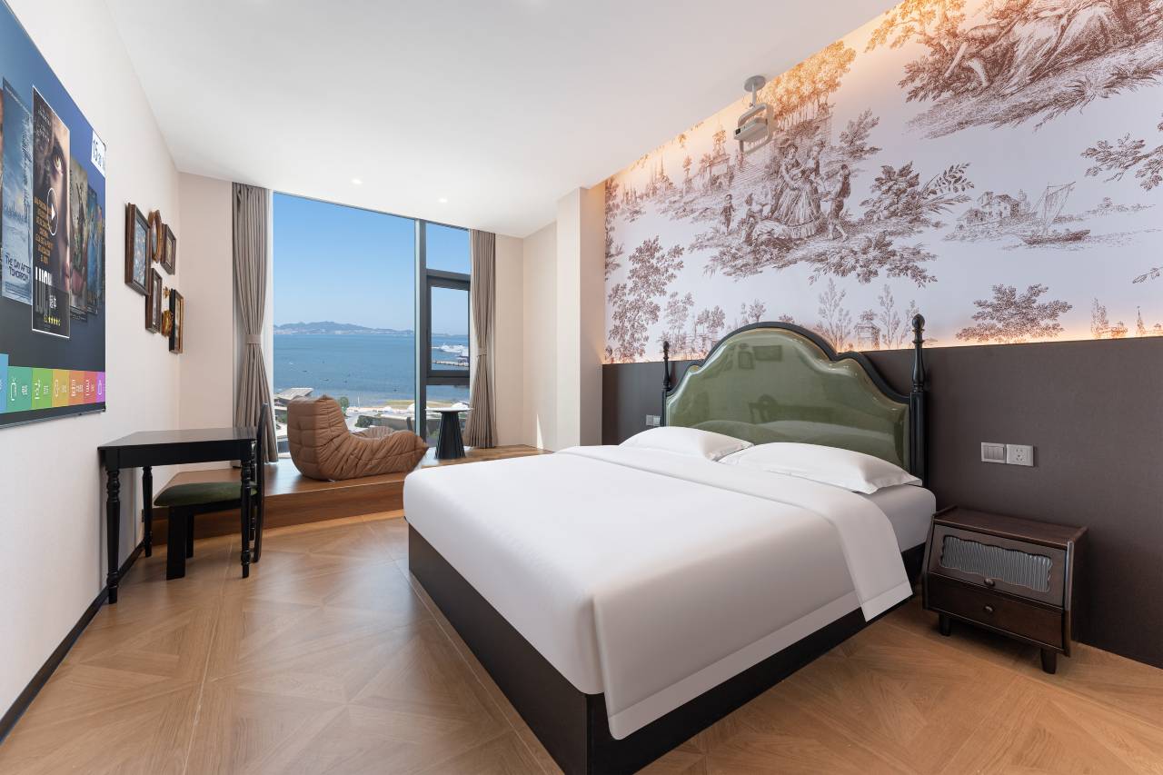 和风时屿·VibeParis海景|法式设计师民宿(威海韩乐坊高铁站店)图片