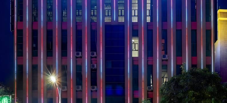 乐嘉精品主题酒店(中山灯都古镇轻轨站店)图片