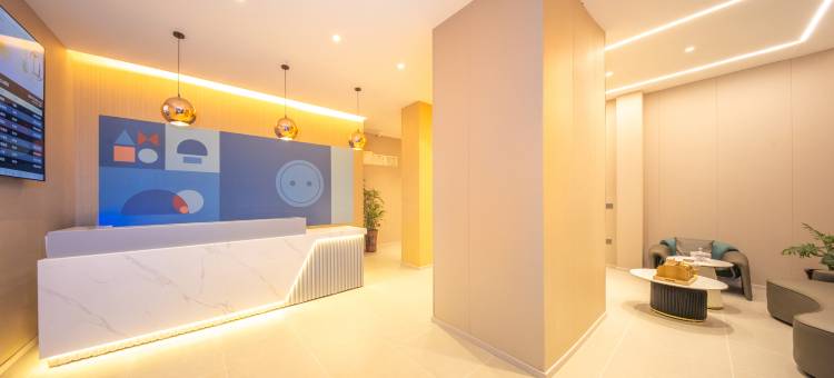 雅居云酒店(湖北汽车工业学院店)图片