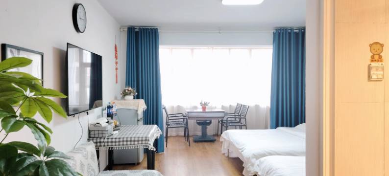 世纪鸿源酒店(重庆路店)图片