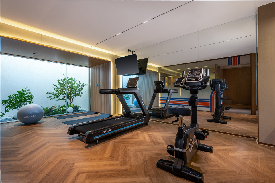 Holiday Inn Express Shenzhen Sports Center by IHGOver view