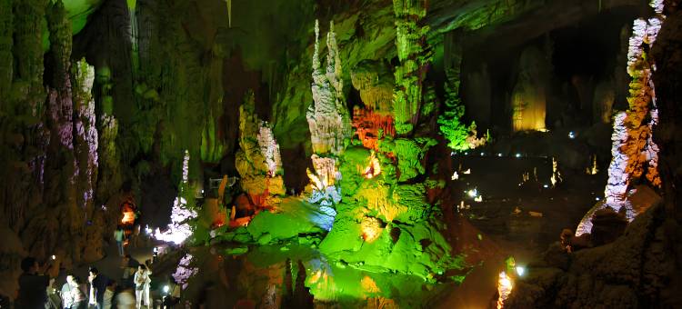 艺龙安云酒店(毕节七星关区人民公园店)图片