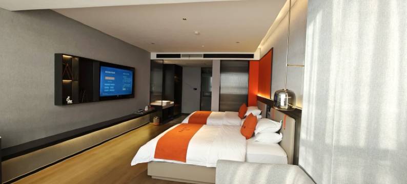 R ROYALSS HOTEL(昆玉站店)图片