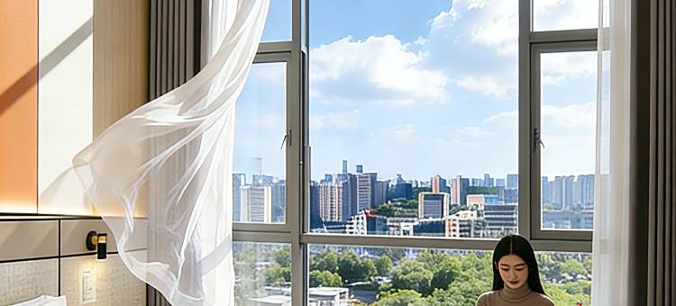 东莞•莳栖|影音ServiceApartment美居(塘厦蛟乙塘商业街店)图片