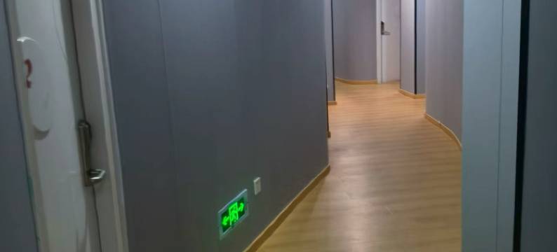 杭州驿客行青年酒店(龙湖紫荆天街店)图片