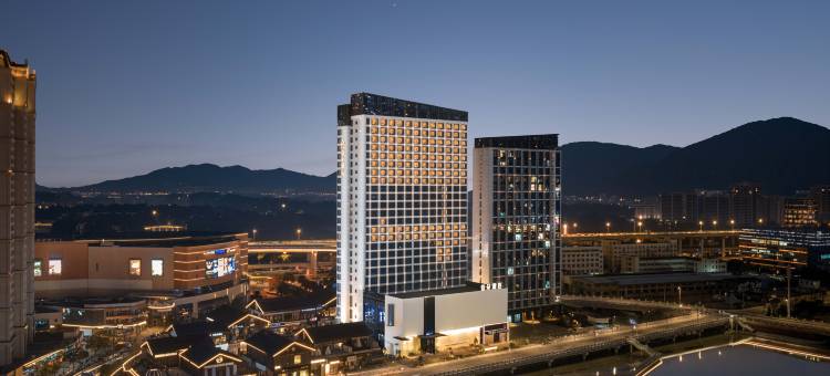 温州瓯海万象城亚朵酒店图片