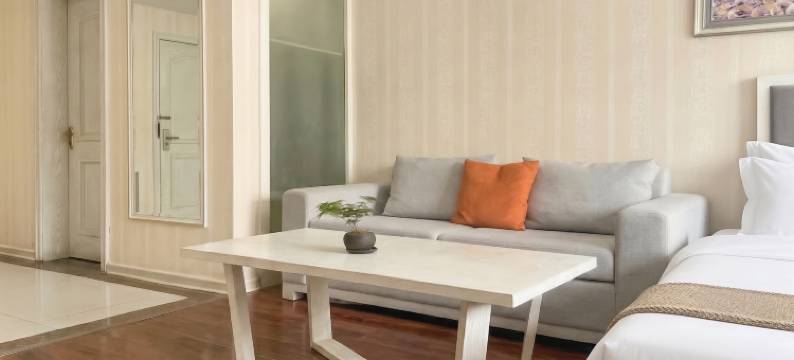 速8酒店(张家口崇礼区庆典广场酒店)图片