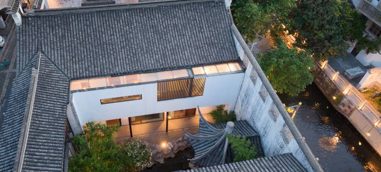 波光阁·江南古韵设计师民宿(无锡南长街南禅寺店)图片