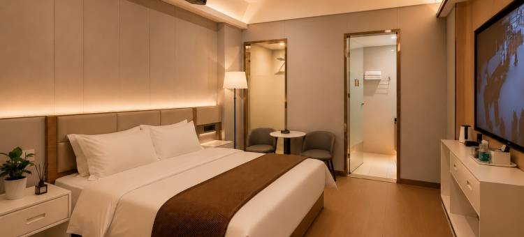嘉宁·东海｜SEAVIEW·STAYCATION 临海臻境酒店(大东海沙滩店)图片