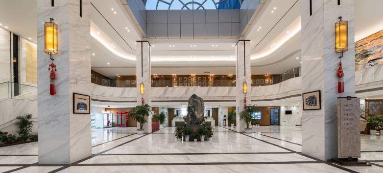 上海体育大学交流中心酒店(长海医院店)图片