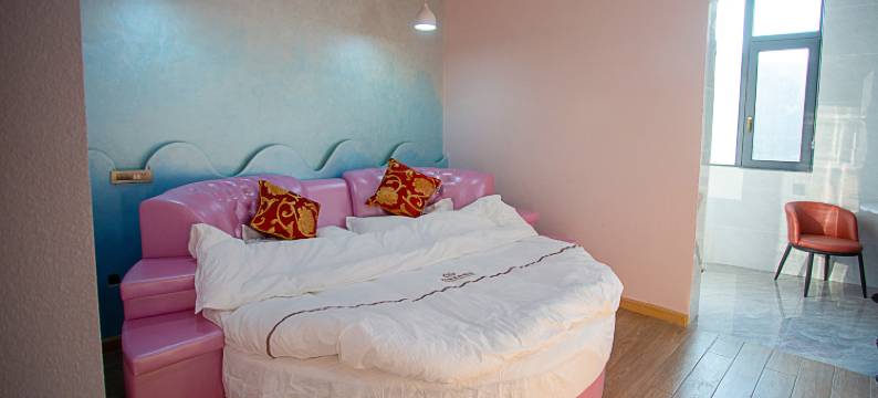 腾冲馨欣温泉主题酒店图片