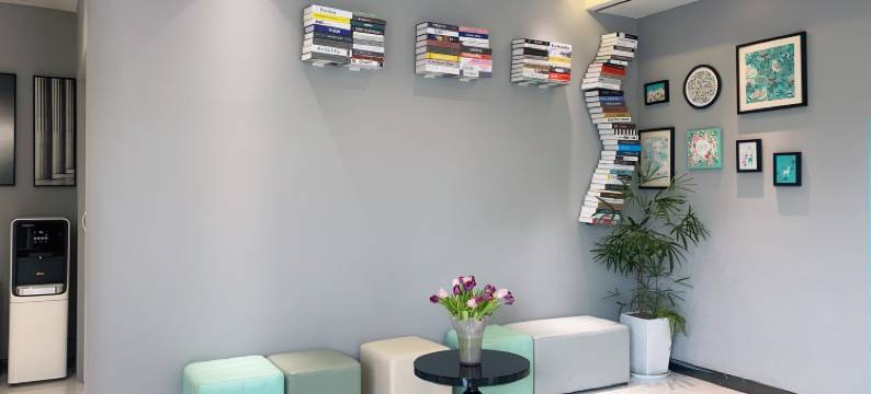 喜岸酒店(安康高新中学万达广场店)图片