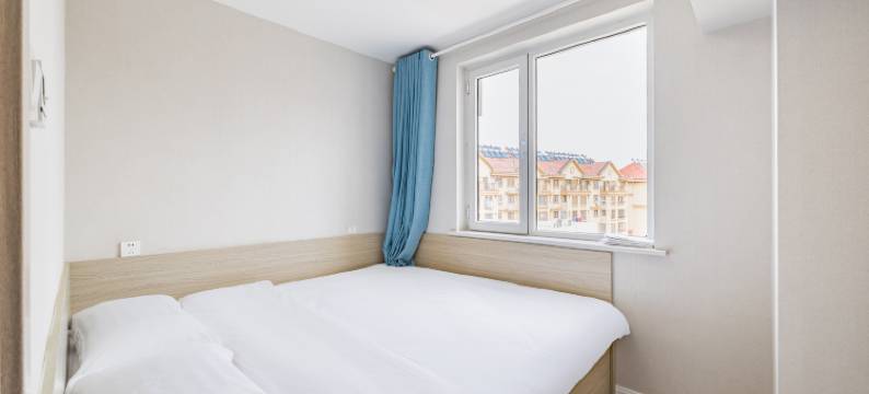 艺舍民宿(半月湾沙滩环海路店)图片