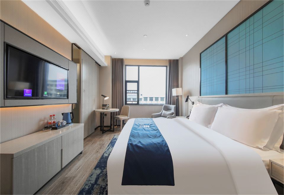 Hotel Overview