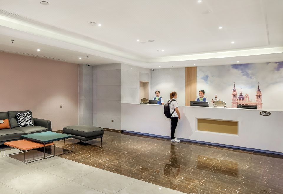 Vienna 3 Best Hotel (Pingshan County Government Mahu Park) Hotel Overview